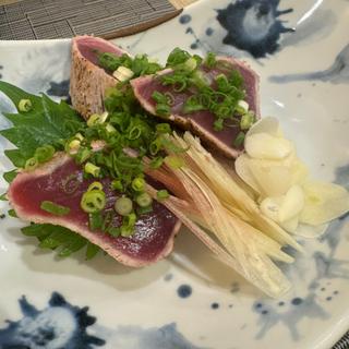 カツオの塩タタキ(つづみ )