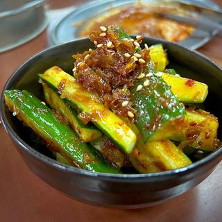 旨辛キュウリ(ホルモン焼肉 かど屋 )