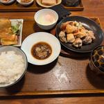 冠地鶏焼膳(湯の岳庵 （ゆのたけあん）)