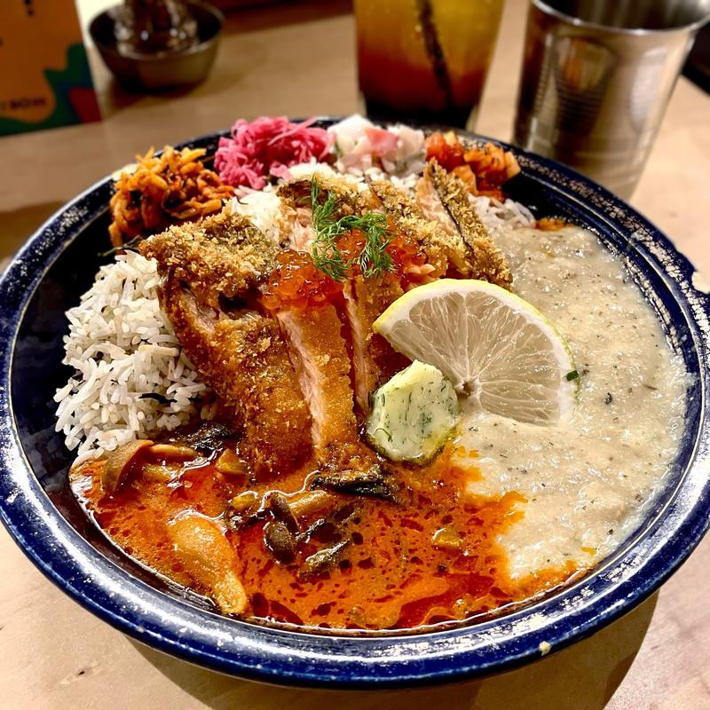 サーモンカツカレー(SPICE GATE)