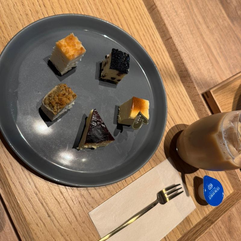 KAKA(KAKA cheesecake store SAKURAZAKA)