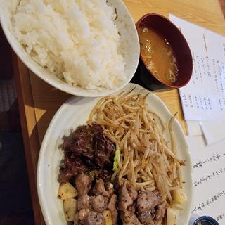 サイコロガーリックステーキ定食(鉄火屋)