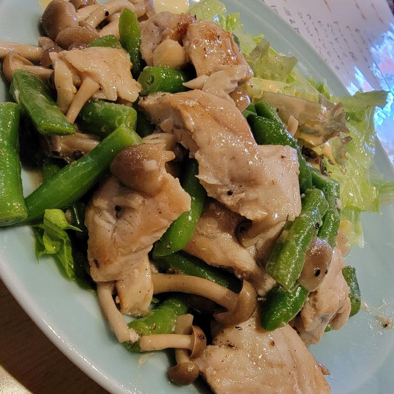 まぐろとシメジのバターソテー定食(鉄火屋)