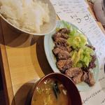 まぐろステーキ定食