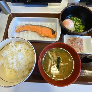 焼鮭まぜのっけ朝食(すき家 港南台店)