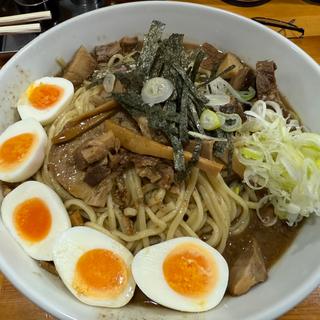 まかないぶっかけラーメン大盛、卵(綾瀬大勝軒)