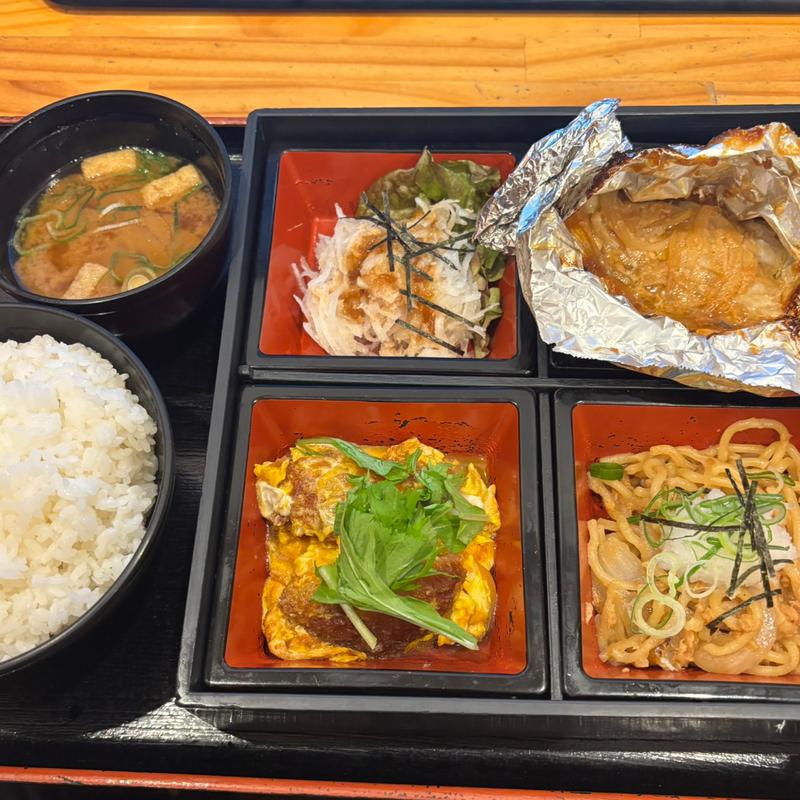 日替わりランチ(まんが喫茶　ログキャビン 岡崎若松店 )