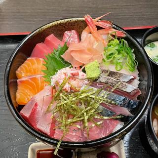 海鮮丼(すし飯)(海宝)