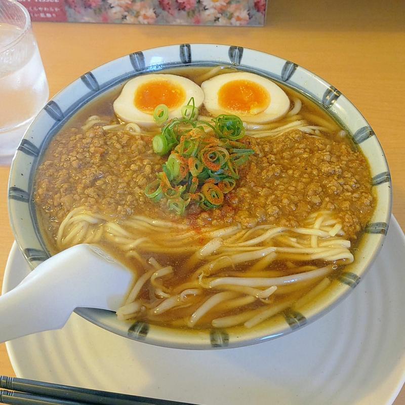 カレーらぁ麺 味玉(まるみ)