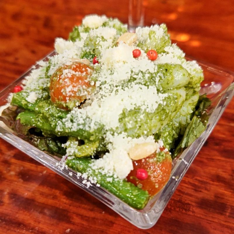 ヤリイカとインゲン豆の大葉ジェノベーゼ(横浜ワインバル 青木酒店 本店)