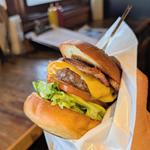ベーコンチーズバーガー