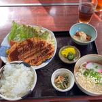 とんかつ定食(丼・お食事処 きやんせ)