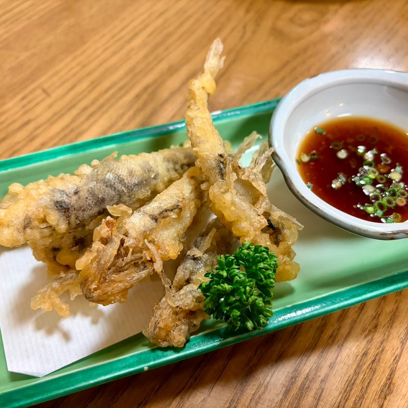 メヒカリの天ぷら(串焼き 与兵)