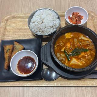 牛ホルモンスンドゥブとご飯セット(Kα イオンモール岡崎店)