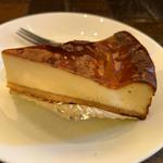 バスクチーズケーキ(Blanc de Blanc Bakery )