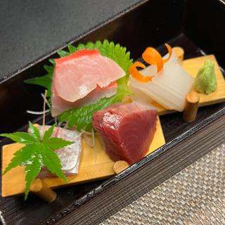 刺身盛り合わせ(四季亭)