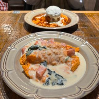 サーモンとほうれん草のホワイトソース(EDW yellow 渋谷)