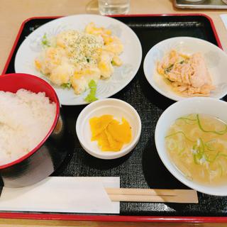 B定食(海老マヨ)