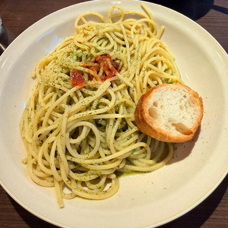 バジルスパゲティ(南欧食堂トノー)