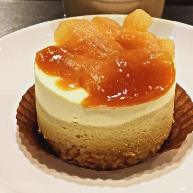 洋梨とキャラメルの紅茶ケーキ(スターバックスコーヒー 港南台バーズ店)