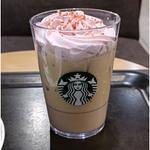 ストロベリームース&ジョイフルメドレーティーラテ(スターバックスコーヒー 港南台バーズ店)