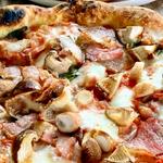 ベーコンと椎茸(ピッツェリア オーシャン)