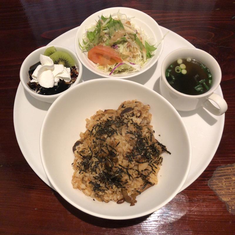 ツナときのこのピラフプレート(カサドカフェ)