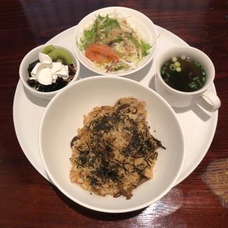 ツナときのこのピラフプレート(カサドカフェ)