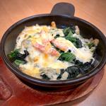 ほうれん草とベーコンのチーズ焼き