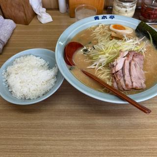 定番(味噌)中 ライス(ラーメン青木亭)