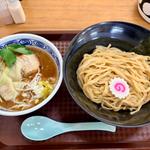 つけ麺中盛り＋ワンタン(らーめん理庵)