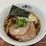 ワンタン醤油らぁ麺(らぁ麺すぎ本 ららぽーとTOKYO-BAY店)