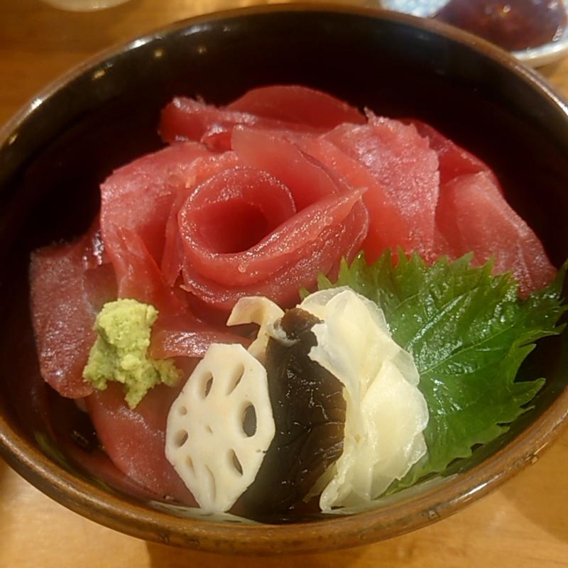 鉄火丼(沼津 魚がし鮨 丸ビル店 （ヌマヅウオガシズシ）)