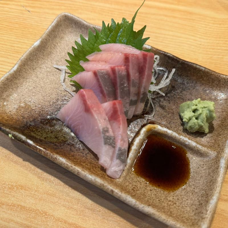 カンパチ刺身(やきとり酒蔵 庄助本店)