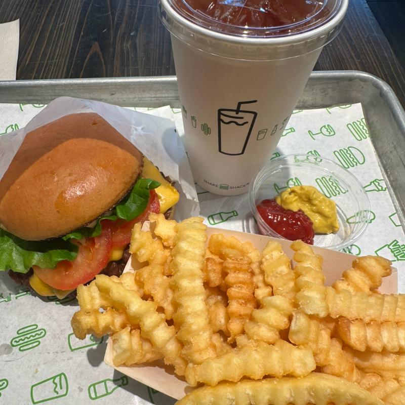 shack burger(SHAKE SHACK 横浜みなとみらい)