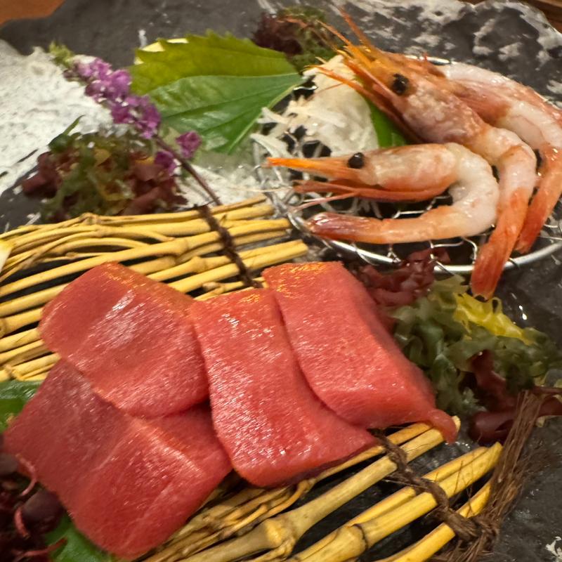 本鮪と活魚の刺身2点盛(創作ダイニング KUJIRA)