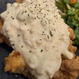 KUJIRAの特製チキン南蛮(創作ダイニング KUJIRA)