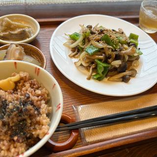 日替わり定食(ひとこきゅう)