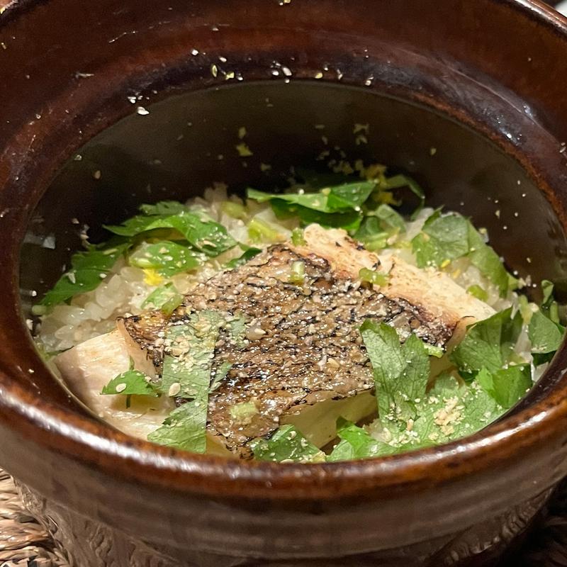 鯛めし(大衆割烹シラトリ)