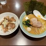 豚骨醤油ラーメン+チャーシュー丼(らーめんGOEN)