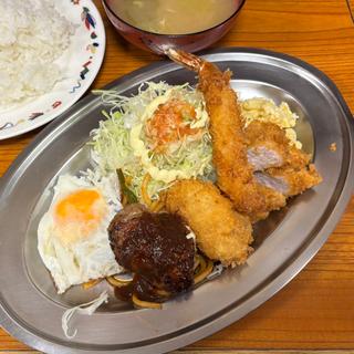 盛り合わせA定食(ハンバーグ・エビフライ・ひれかつ)(フクノヤ)