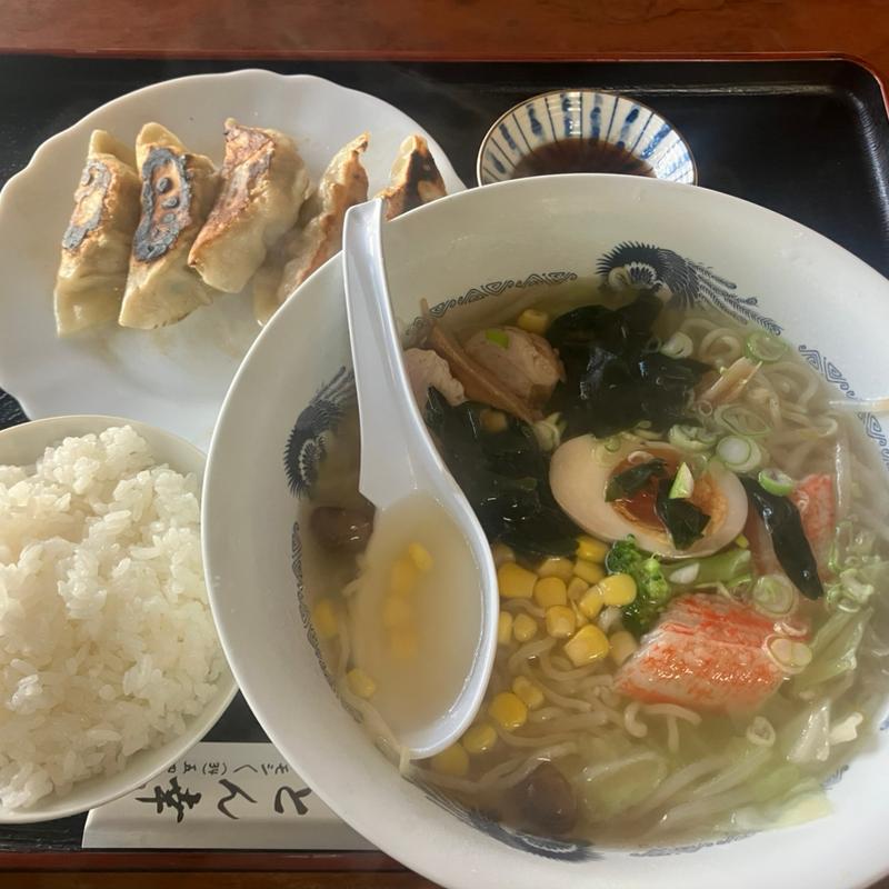 五目ラーメン餃子半ライス(とん幸)