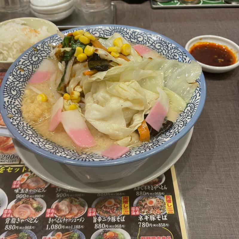 山盛り野菜ちゃんぽん(熟成醤油ラーメン きゃべとん 茅ヶ崎萩園店)