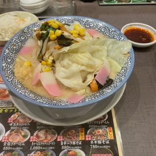 山盛り野菜ちゃんぽん(熟成醤油ラーメン きゃべとん 茅ヶ崎萩園店)