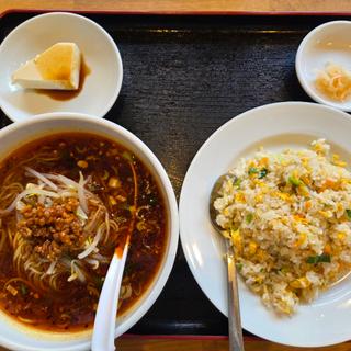 麻辣ラーメン(チャーハンセット)(本場逸品中華料理 福味居)