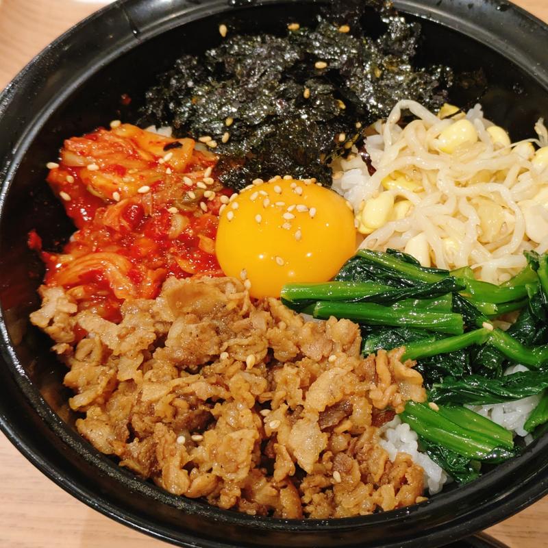 ビビンバ丼(牛角焼肉食堂 アリオ亀有店)