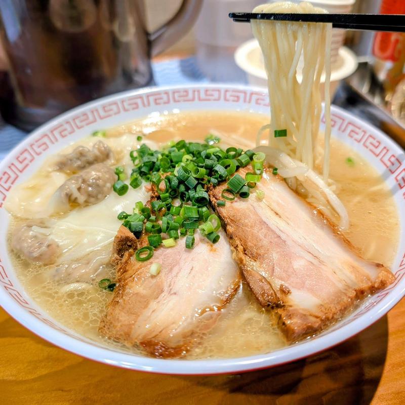 中華そば ワンタン(呉冷麺『呉門』神田神保町店)