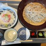 ミニネギトロ丼と十割蕎麦