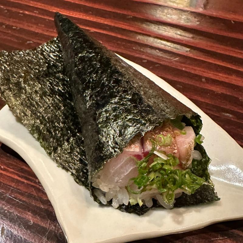 炙りのどぐろの手巻き寿司(野口太郎)