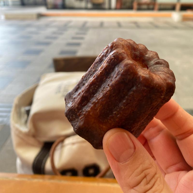 カヌレ(パン工房　Michel 肴町店 （ミッシェル）)